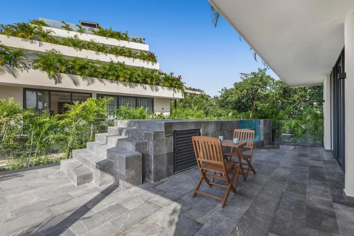 Luxury 1-Bedroom Oasis In تولوم شقة